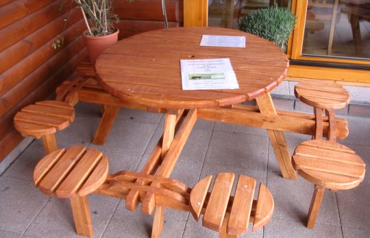garden furniture suppliers in Fife